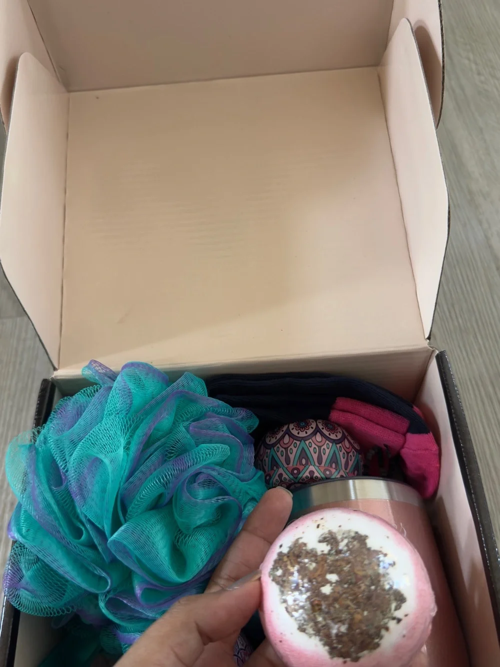 Rose Gold Bath Gift Set with Pink Accents